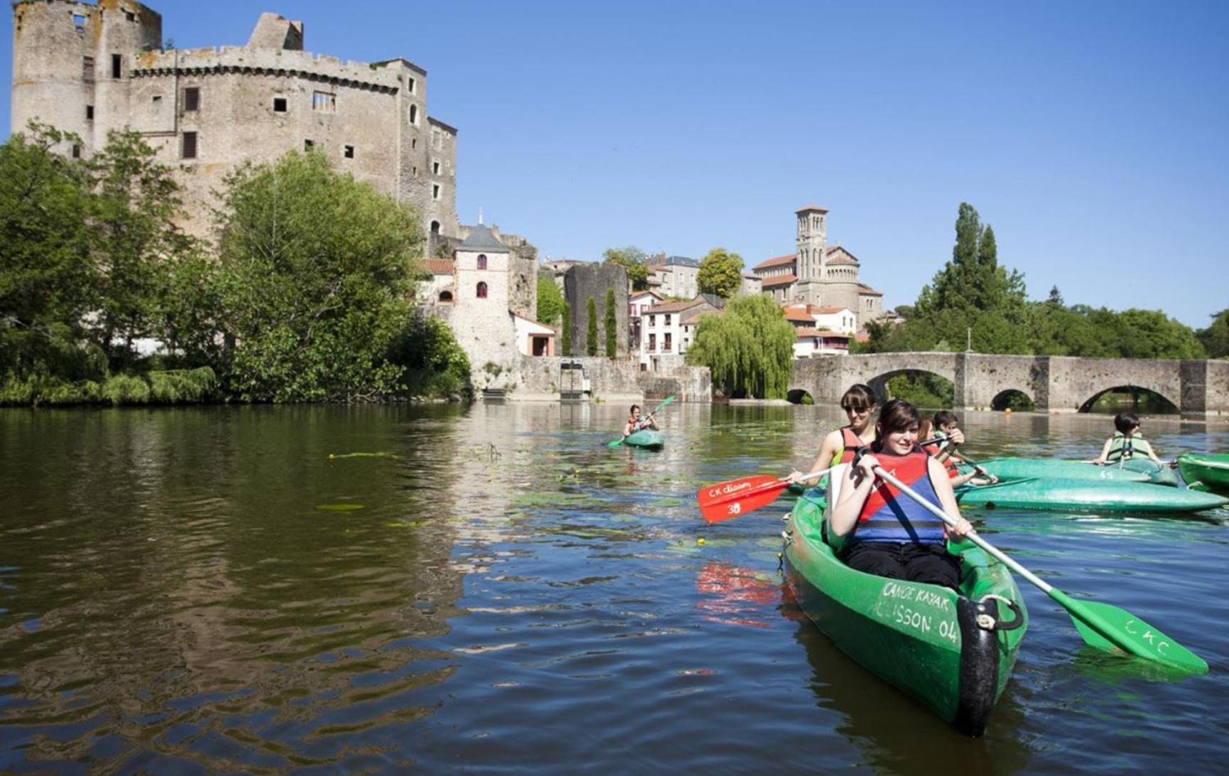 Apartment Voyage Appar't, Location De Vendee Et Puy Du Fou Tiffauges